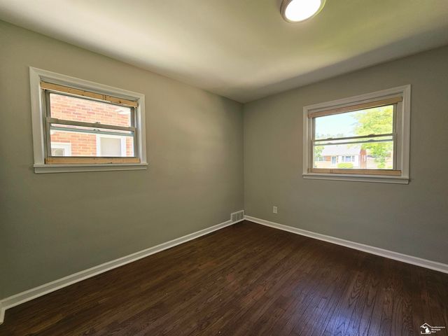 20308 Country Club Drive, Harper Woods, MI 48225