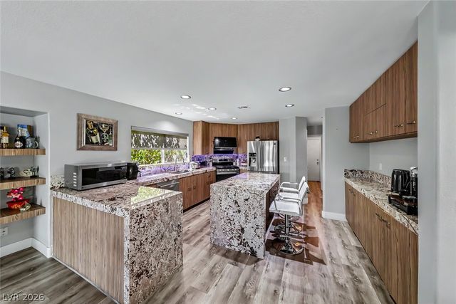627 Landview Court, Las Vegas, NV 89123