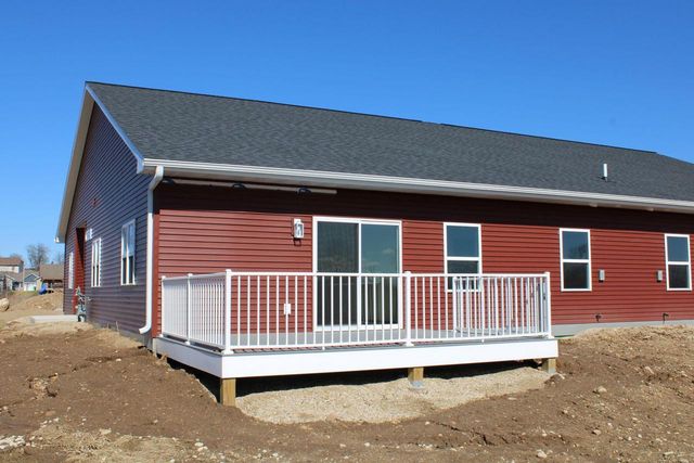 1320 Kettle DRIVE, Kewaskum, WI 53040