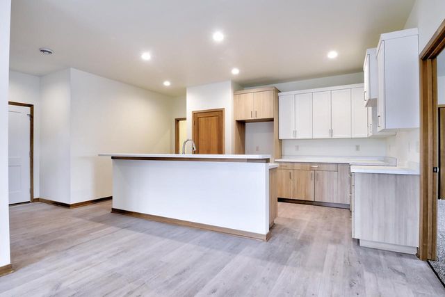 1320 Kettle DRIVE, Kewaskum, WI 53040