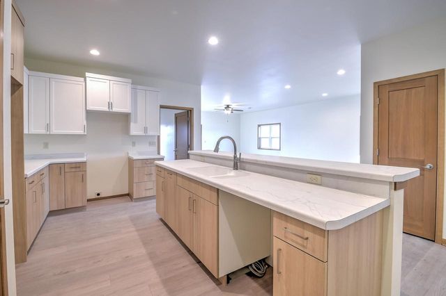 1320 Kettle DRIVE, Kewaskum, WI 53040