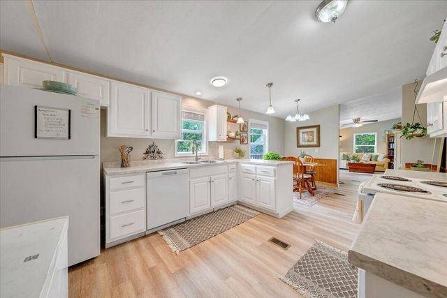 174 Log Cabin CIR, Henry, VA 24102