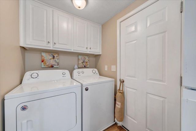 174 Log Cabin CIR, Henry, VA 24102
