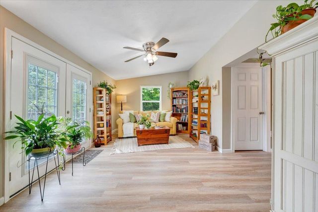 174 Log Cabin CIR, Henry, VA 24102