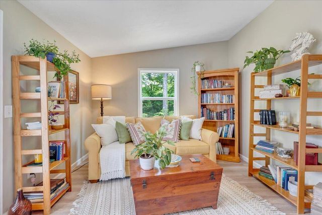 174 Log Cabin CIR, Henry, VA 24102