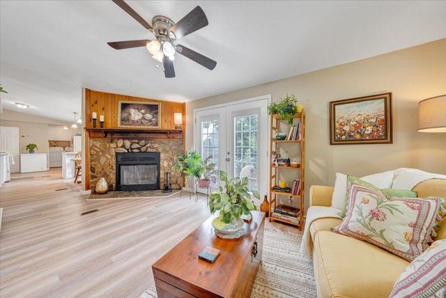174 Log Cabin CIR, Henry, VA 24102