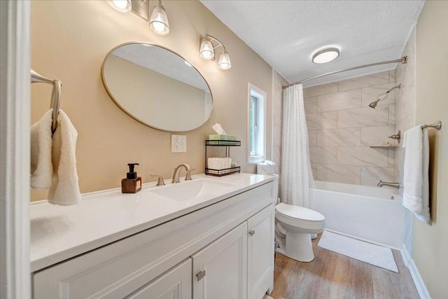 174 Log Cabin CIR, Henry, VA 24102