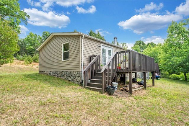 174 Log Cabin CIR, Henry, VA 24102