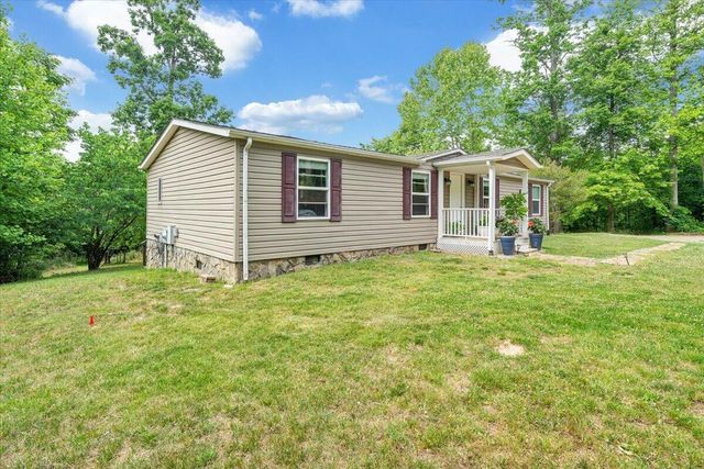 174 Log Cabin CIR, Henry, VA 24102
