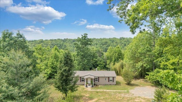 174 Log Cabin CIR, Henry, VA 24102