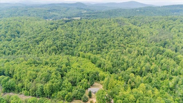 174 Log Cabin CIR, Henry, VA 24102