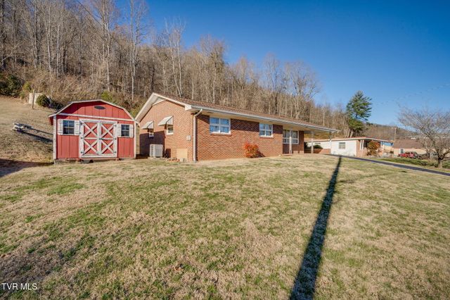 318 Meadow Lark Street, Weber City, VA 24290