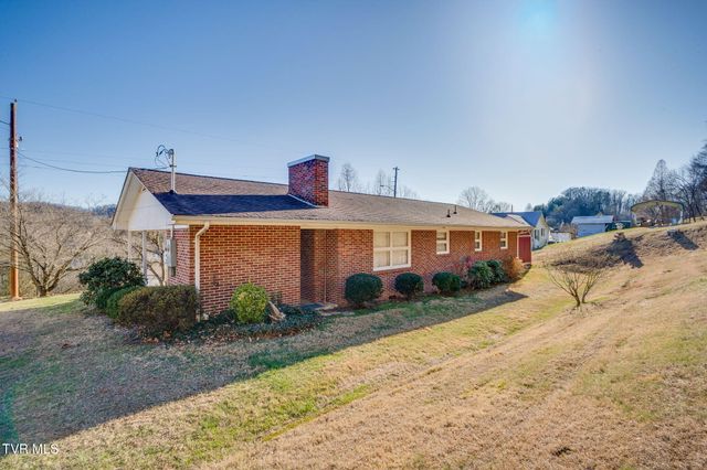 318 Meadow Lark Street, Weber City, VA 24290