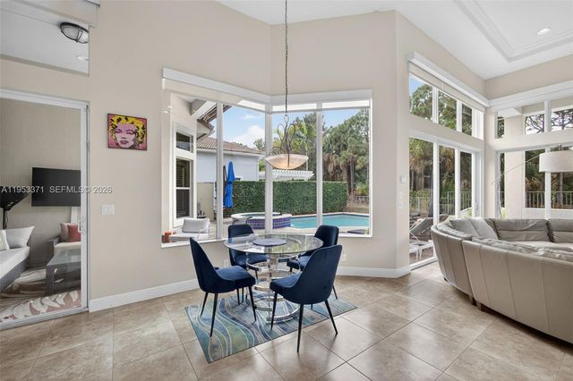 307 Charroux Dr, Palm Beach Gardens, FL 33410