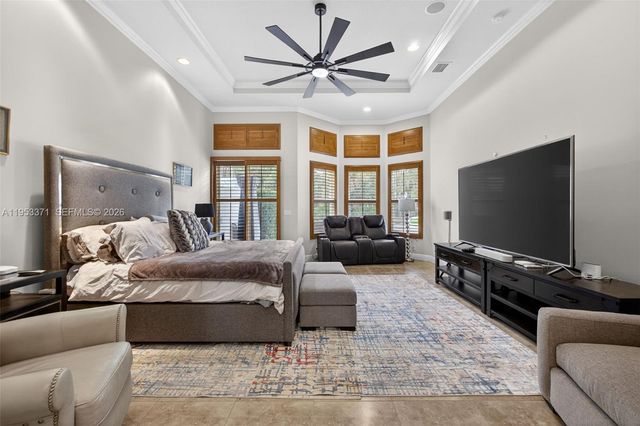 307 Charroux Dr, Palm Beach Gardens, FL 33410