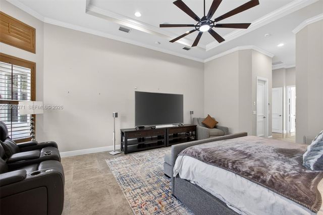 307 Charroux Dr, Palm Beach Gardens, FL 33410