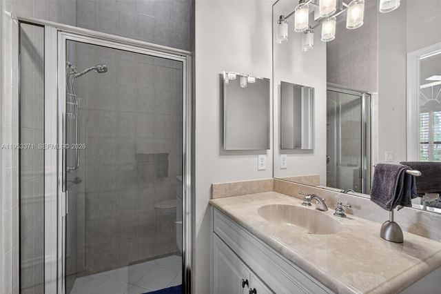 307 Charroux Dr, Palm Beach Gardens, FL 33410