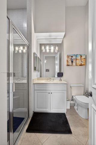 307 Charroux Dr, Palm Beach Gardens, FL 33410