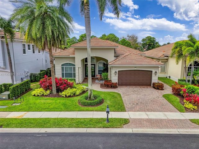 307 Charroux Dr, Palm Beach Gardens, FL 33410