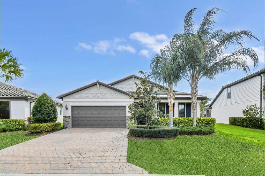 479 SE Vallarta Drive, Port St. Lucie, Port St Lucie, FL 34984