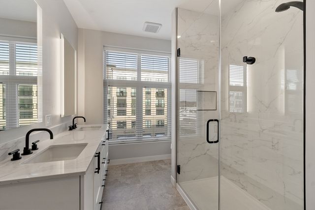 18 Artisan Drive 401, Salem, NH 03079