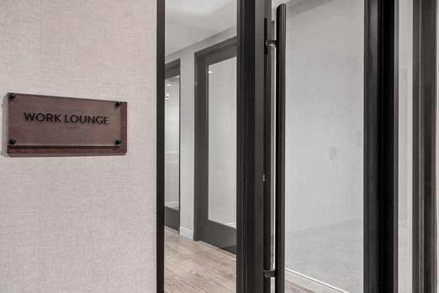 18 Artisan Drive 401, Salem, NH 03079