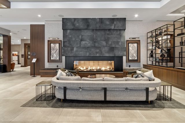 18 Artisan Drive 401, Salem, NH 03079