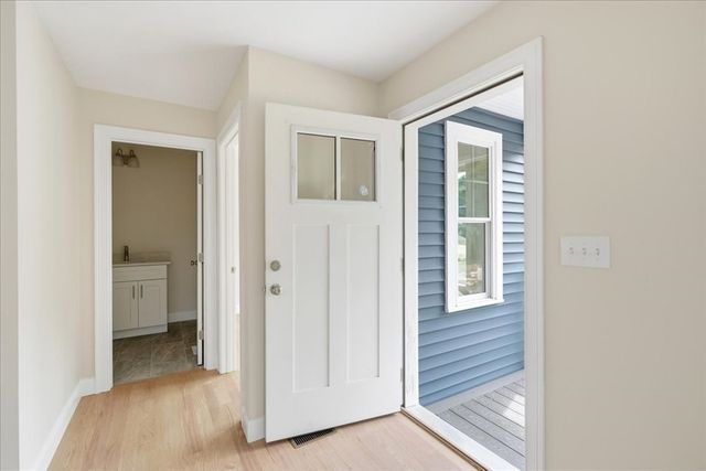9 Jasmine Way, Bridgewater, MA 02324
