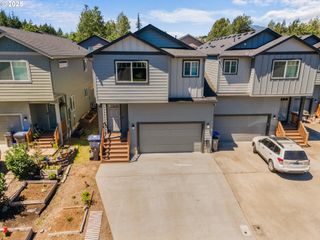 1233 Se WINDSONG Dr, Cascade Locks, OR 97014