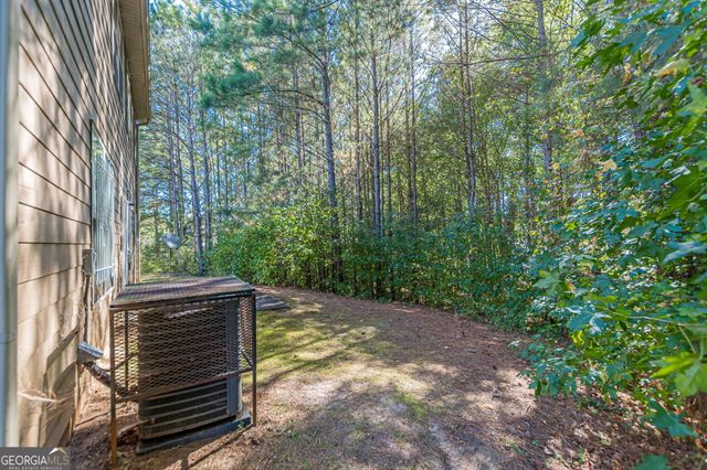 550 Offaly Lane, Atlanta, GA 30349