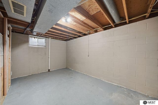 3640 Wildbriar Lane, Lincoln, NE 68516