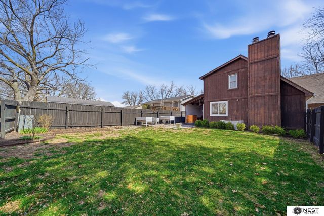 3640 Wildbriar Lane, Lincoln, NE 68516