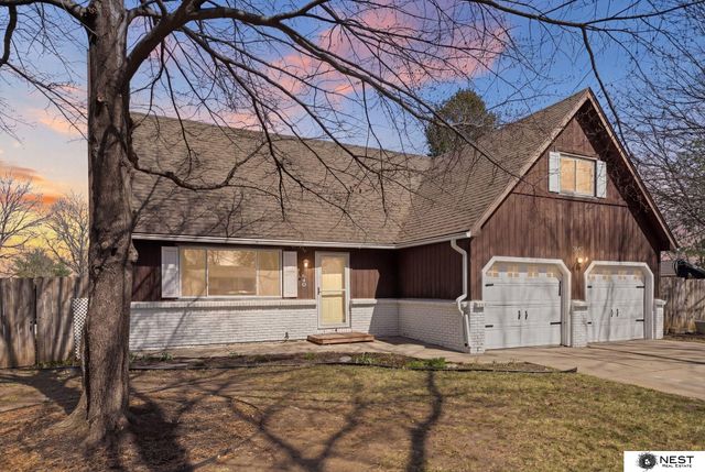 3640 Wildbriar Lane, Lincoln, NE 68516
