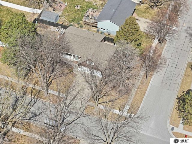 3640 Wildbriar Lane, Lincoln, NE 68516