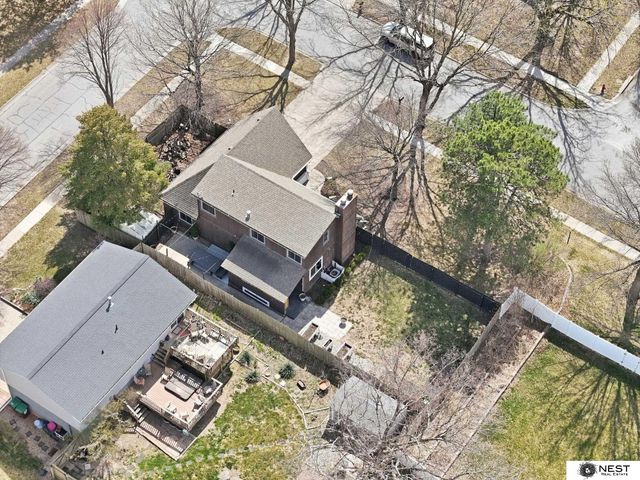 3640 Wildbriar Lane, Lincoln, NE 68516