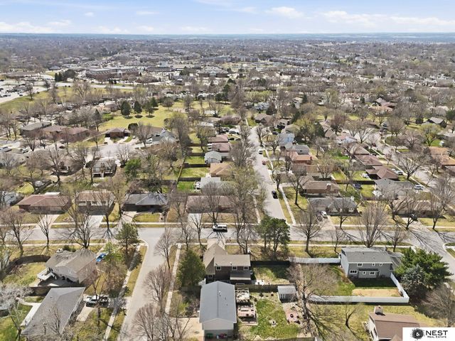 3640 Wildbriar Lane, Lincoln, NE 68516