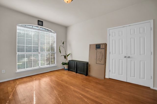 2228 Sparrow Hawk Court, Grand Prairie, TX 75052