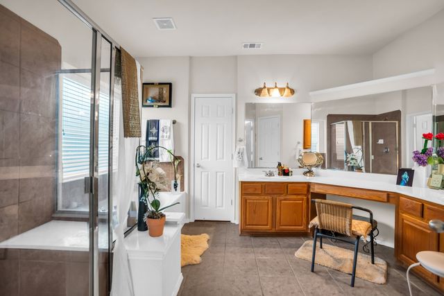 2228 Sparrow Hawk Court, Grand Prairie, TX 75052