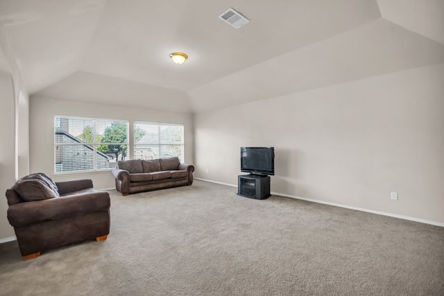 2228 Sparrow Hawk Court, Grand Prairie, TX 75052