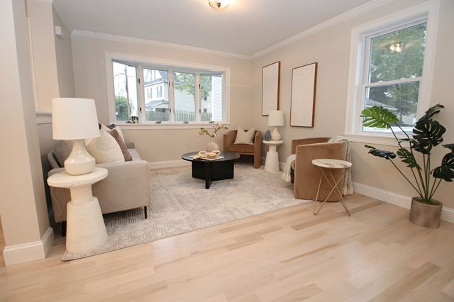 27 Holbrook Court 1, Melrose, MA 02176