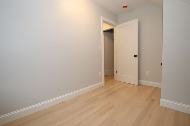 27 Holbrook Court 1, Melrose, MA 02176