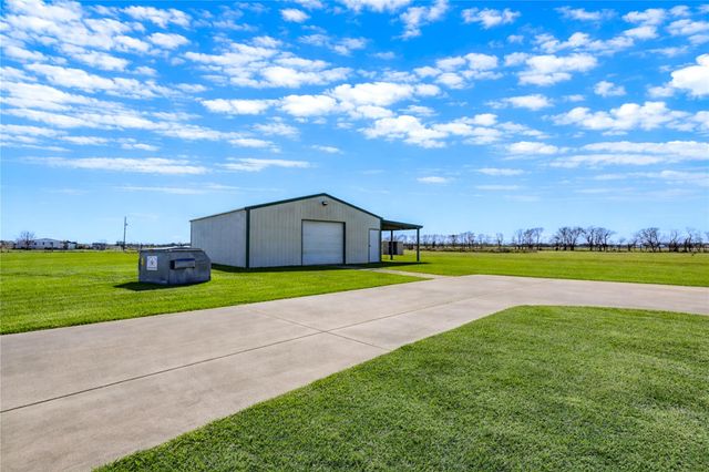 23310 County Road 46, Angleton, TX 77515