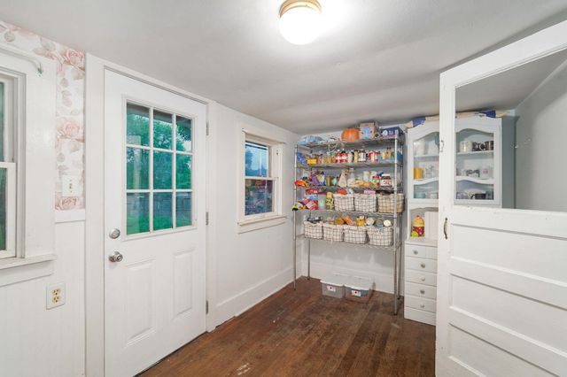 629 N Warren Avenue, Springfield, MO 65802