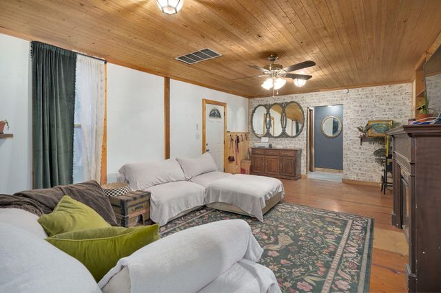 629 N Warren Avenue, Springfield, MO 65802