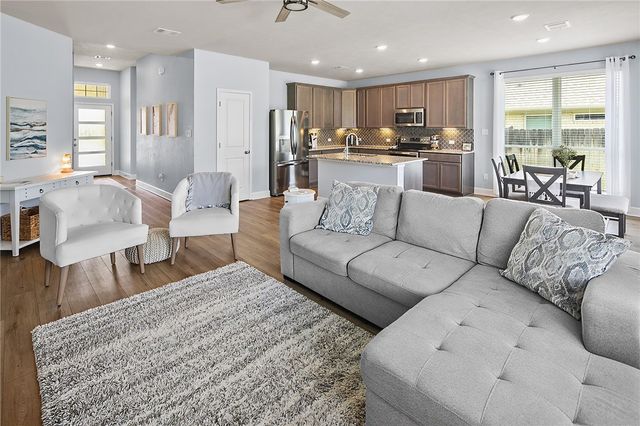 4846 Native Tree Lane, College Station, TX 77845