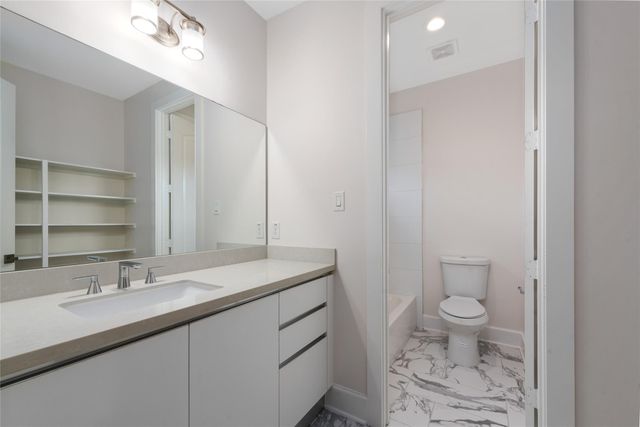 9406 Glenfield Court, Houston, TX 77096