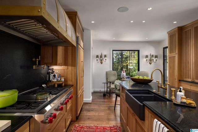 4216 KENNESAW DRIVE, Mountain Brook, AL 35213