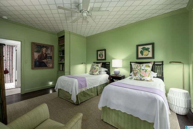 4216 KENNESAW DRIVE, Mountain Brook, AL 35213