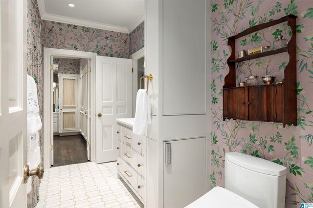 4216 KENNESAW DRIVE, Mountain Brook, AL 35213