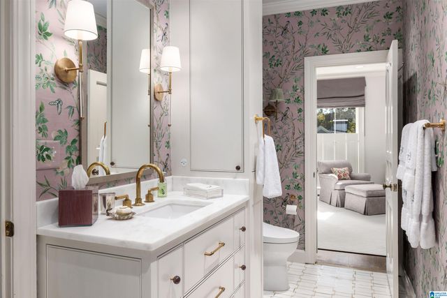 4216 KENNESAW DRIVE, Mountain Brook, AL 35213